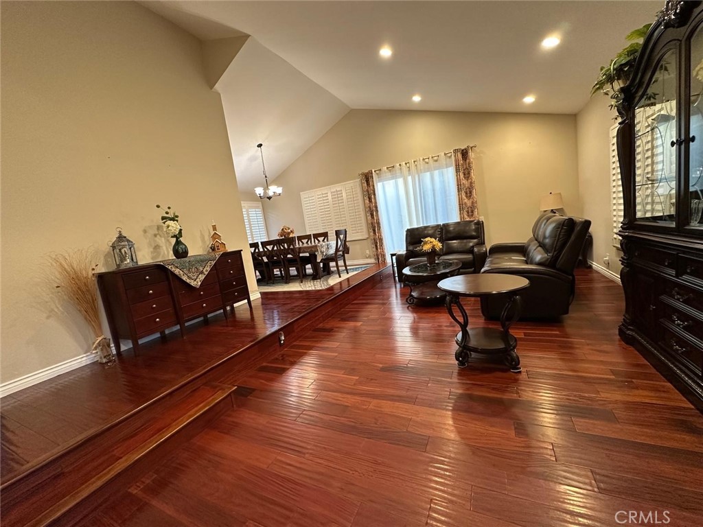 11 Deerwood E