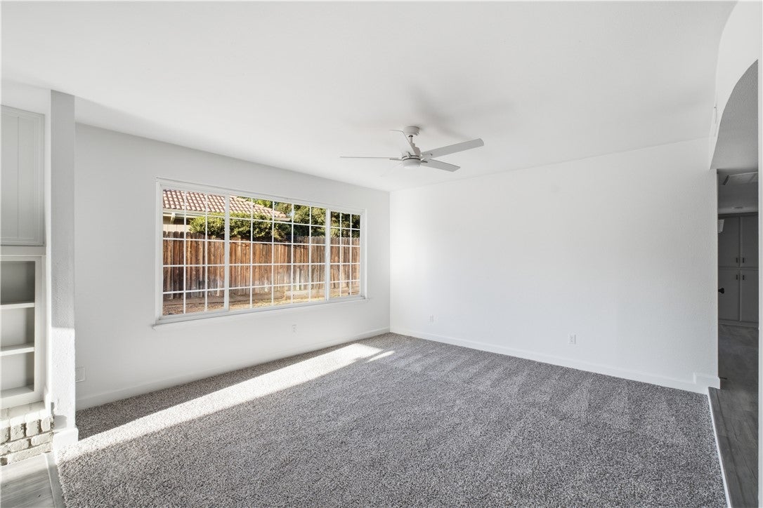 626 W Dorothea
