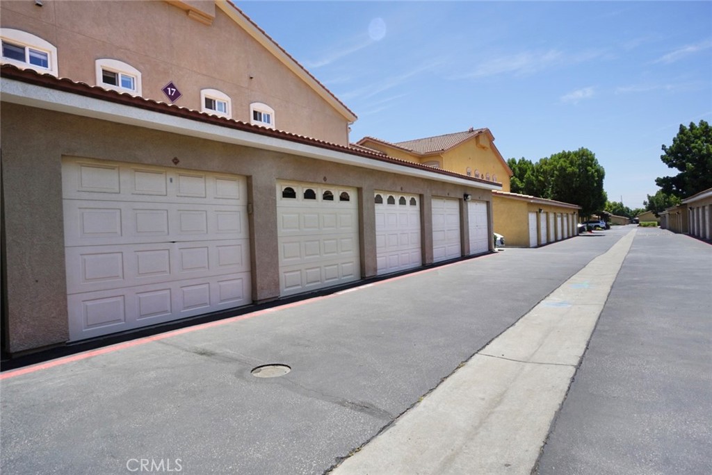 41410 Juniper Street 1724