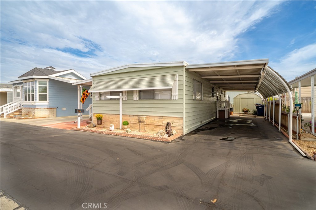 1630 W Covina Boulevard 60