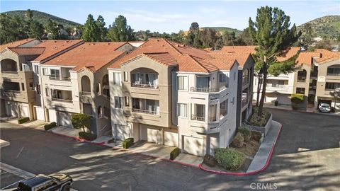 Photo of 1980 Las Colinas Cir #208, Corona, CA 92879 (MLS # CV26011724)