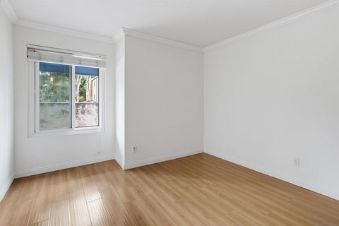 Tiny photo for 8332 Regents Rd Rd #B, San Diego, CA 92122 (MLS # 260017819SD)
