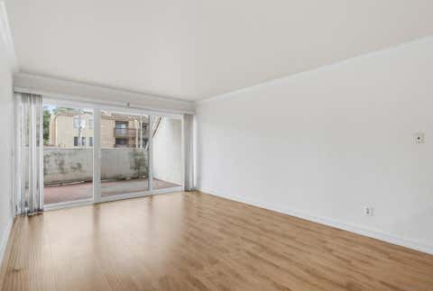 Tiny photo for 8332 Regents Rd Rd #B, San Diego, CA 92122 (MLS # 260017819SD)