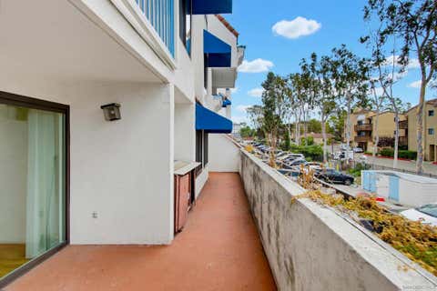 Tiny photo for 8332 Regents Rd Rd #B, San Diego, CA 92122 (MLS # 260017819SD)