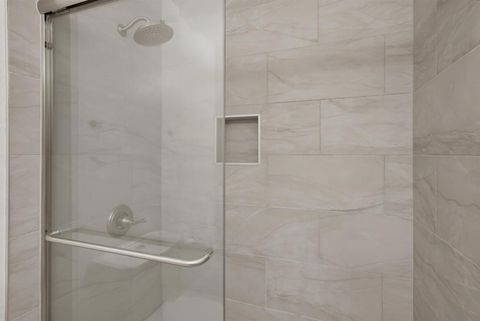 Tiny photo for 8332 Regents Rd Rd #B, San Diego, CA 92122 (MLS # 260017819SD)