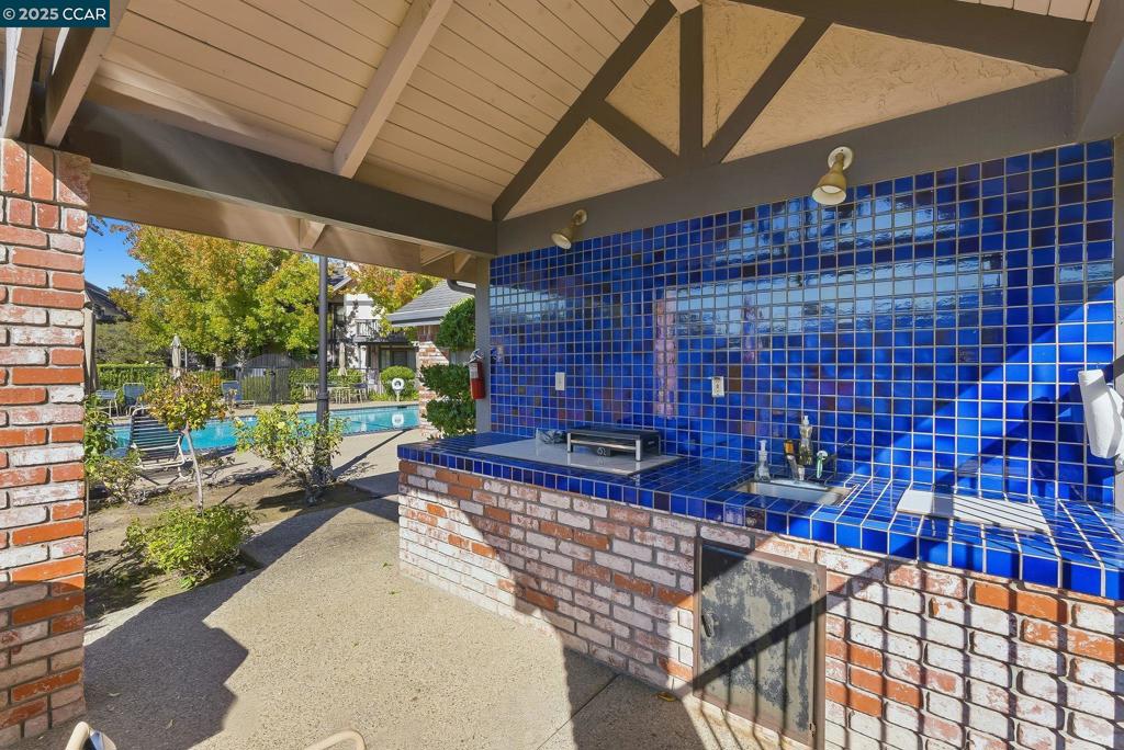 HASLEMERE - Residential Lease