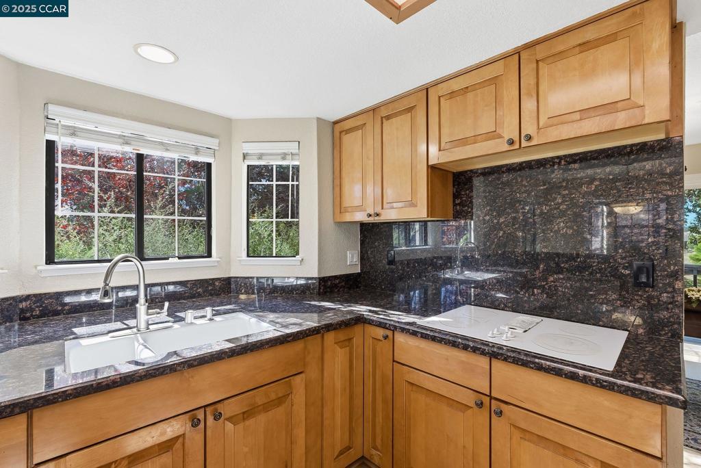 HASLEMERE - Residential Lease