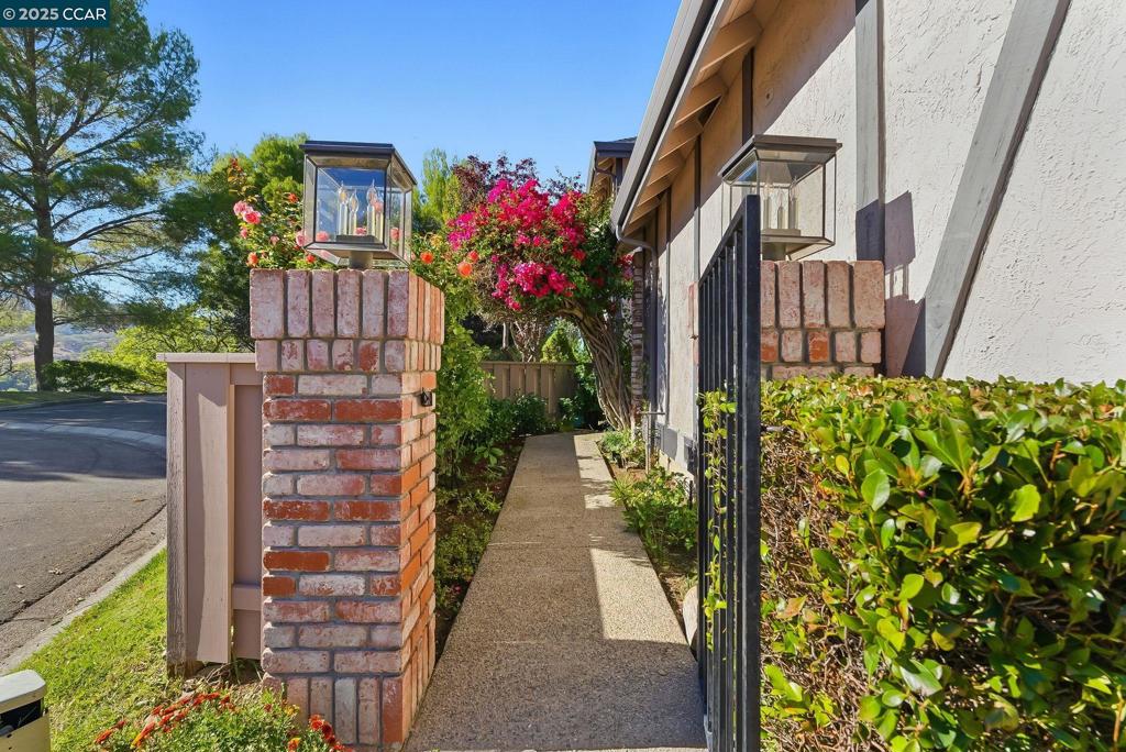 HASLEMERE - Residential Lease