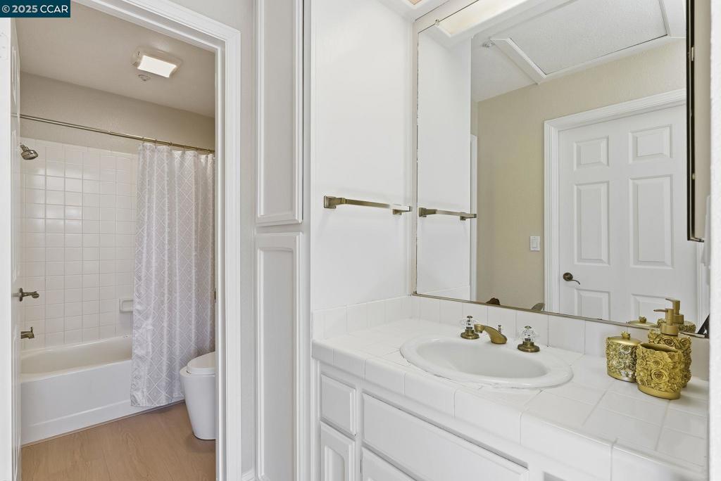 HASLEMERE - Residential Lease