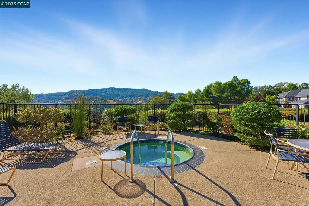 HASLEMERE - Residential Lease