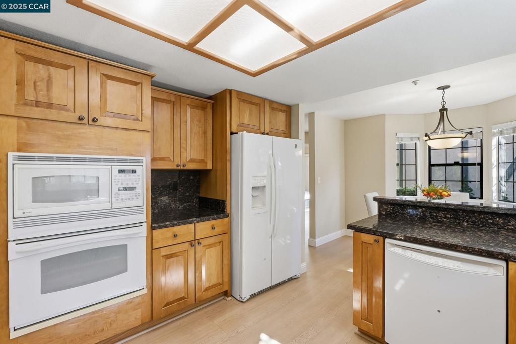 HASLEMERE - Residential Lease