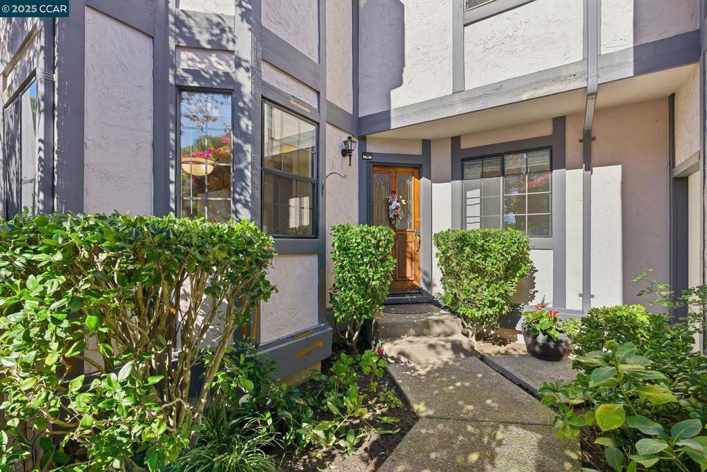 HASLEMERE - Residential Lease