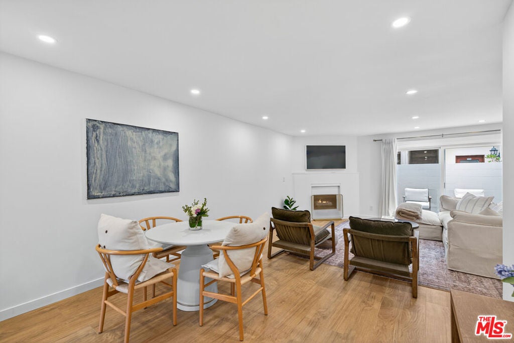 1443 25th Street 2, Santa Monica CA 90404