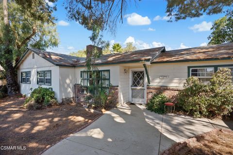 Photo of 1391 Patricia Avenue, Simi Valley, CA 93065 (MLS # 225004327) Photo of 1391 Patricia Avenue, Simi Valley, CA 93065 (MLS # 225004327)