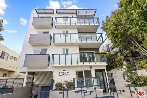 Photo of 11821 Texas Avenue #101, Los Angeles, CA 90025 (MLS # 24446831) Photo of 11821 Texas Avenue #101, Los Angeles, CA 90025 (MLS # 24446831)