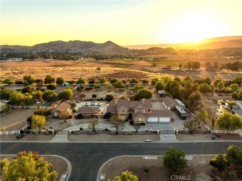 Photo of 34901 Sweetwater Drive, Agua Dulce, CA 91390 (MLS # SR26138322)