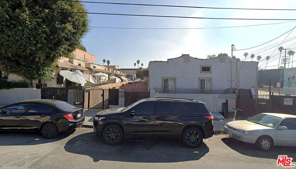 1316 Virgil Place