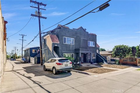 Photo of 924 S Sunol #1/2, Los Angeles, CA 90023 (MLS # CV26061057)