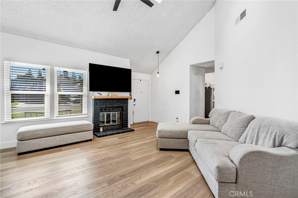 3656 W Harvard