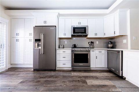 Photo of 99 Montana Del Lago Dr, Rancho Santa Margarita, CA 92688 (MLS # OC26076406)