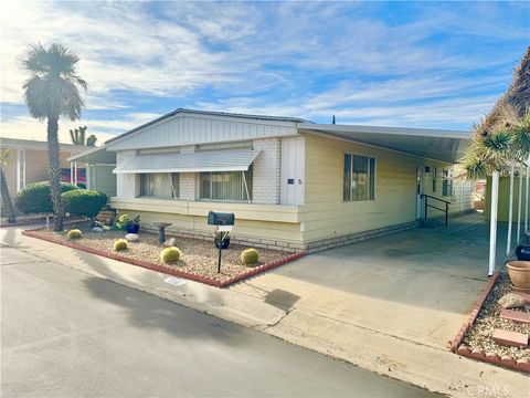 Photo of 7501 Palm Ave #114, Yucca Valley, CA 92284 (MLS # JT25278171)