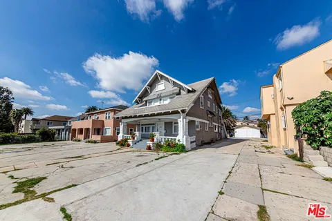 1717 Crenshaw Boulevard, Los Angeles, CA 90019 - MLS#: 24372911