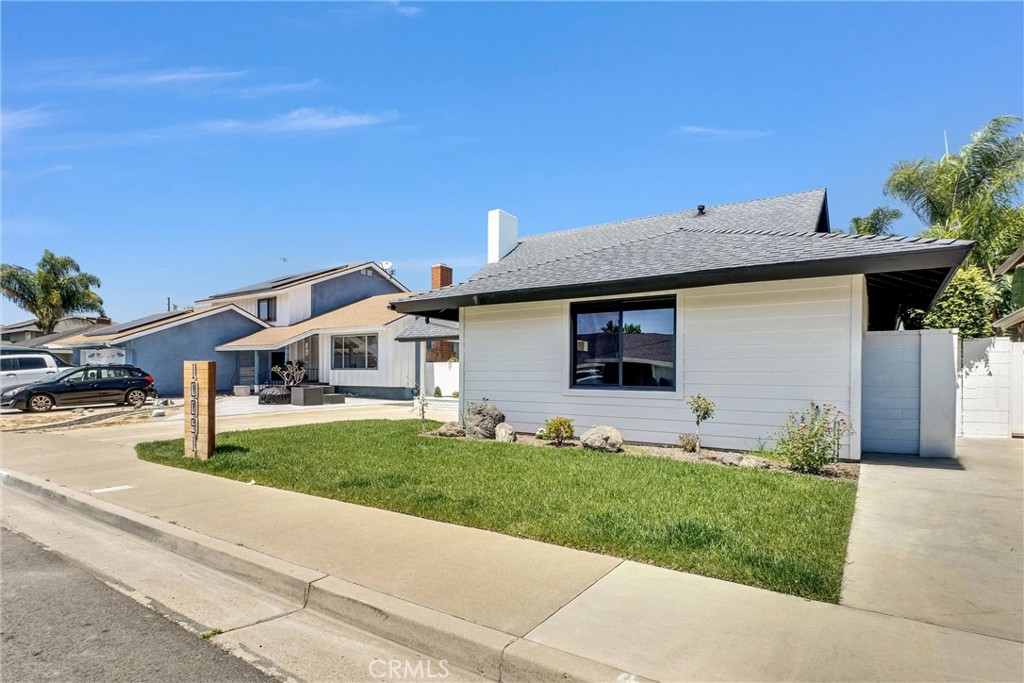 Huntington Beach, California, 92646, United States, 5 Bedrooms Bedrooms, ,4 BathroomsBathrooms,Residential,Active,2042187