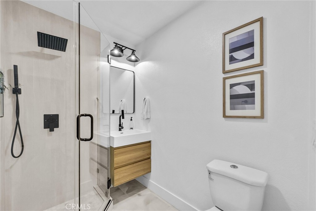 Huntington Beach, California, 92646, United States, 5 Bedrooms Bedrooms, ,4 BathroomsBathrooms,Residential,Active,2042187