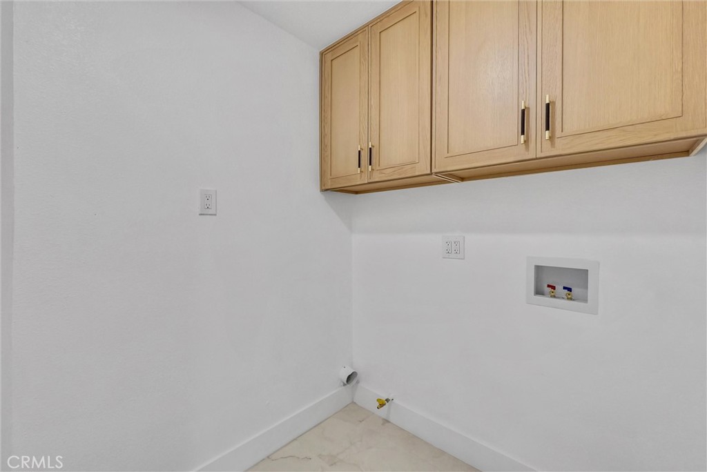 Huntington Beach, California, 92646, United States, 5 Bedrooms Bedrooms, ,4 BathroomsBathrooms,Residential,Active,2042187