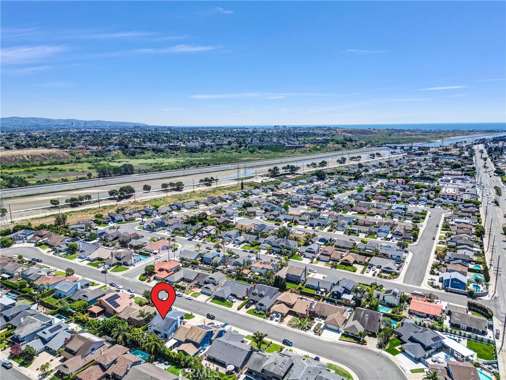 Huntington Beach, California, 92646, United States, 5 Bedrooms Bedrooms, ,4 BathroomsBathrooms,Residential,Active,2042187