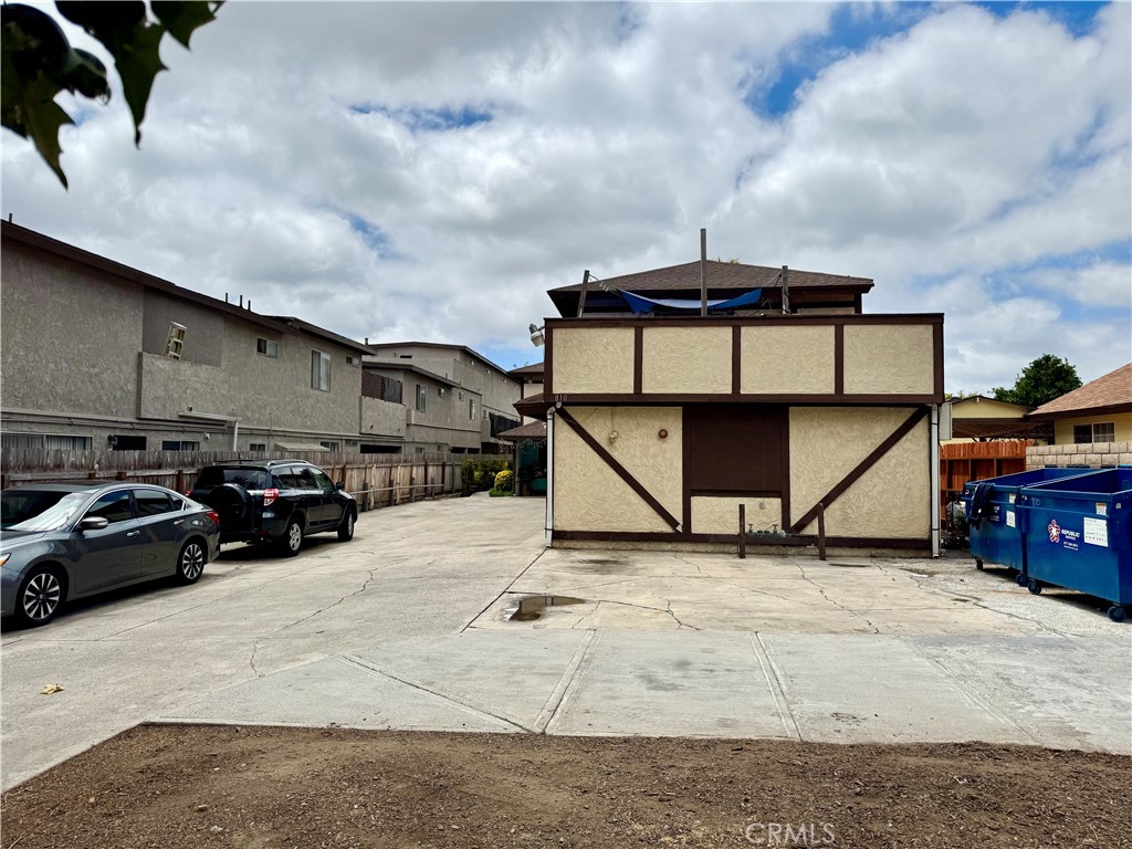 810 S Flower Street