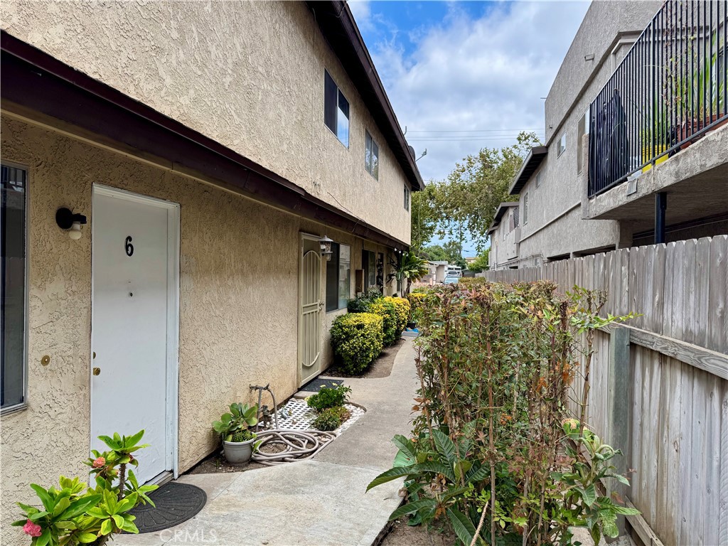810 S Flower Street