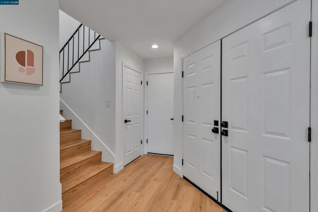 SILVERGATE - Residential