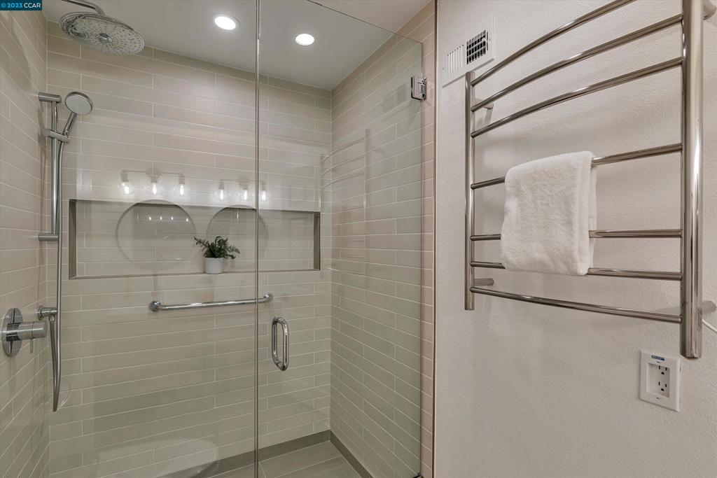 SILVERGATE - Residential