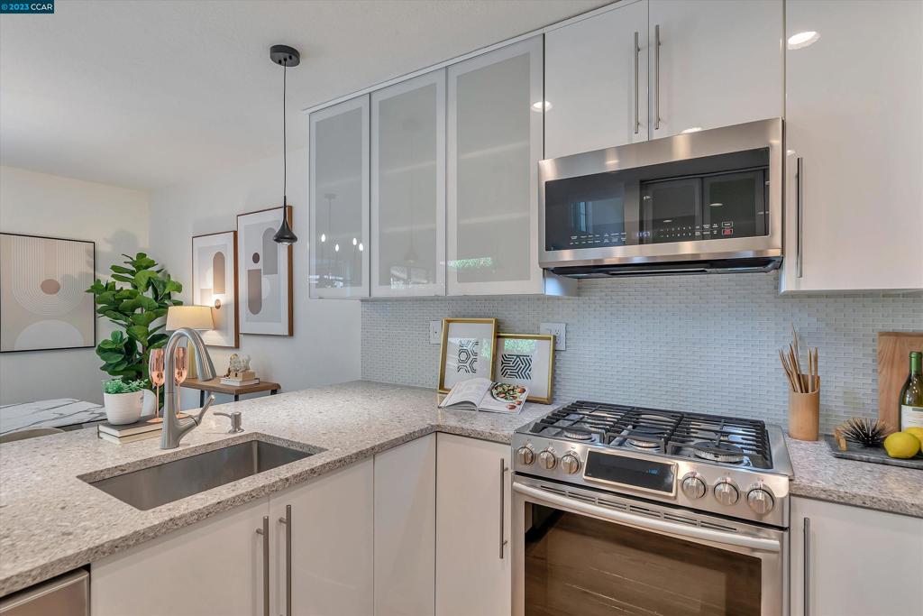 SILVERGATE - Residential