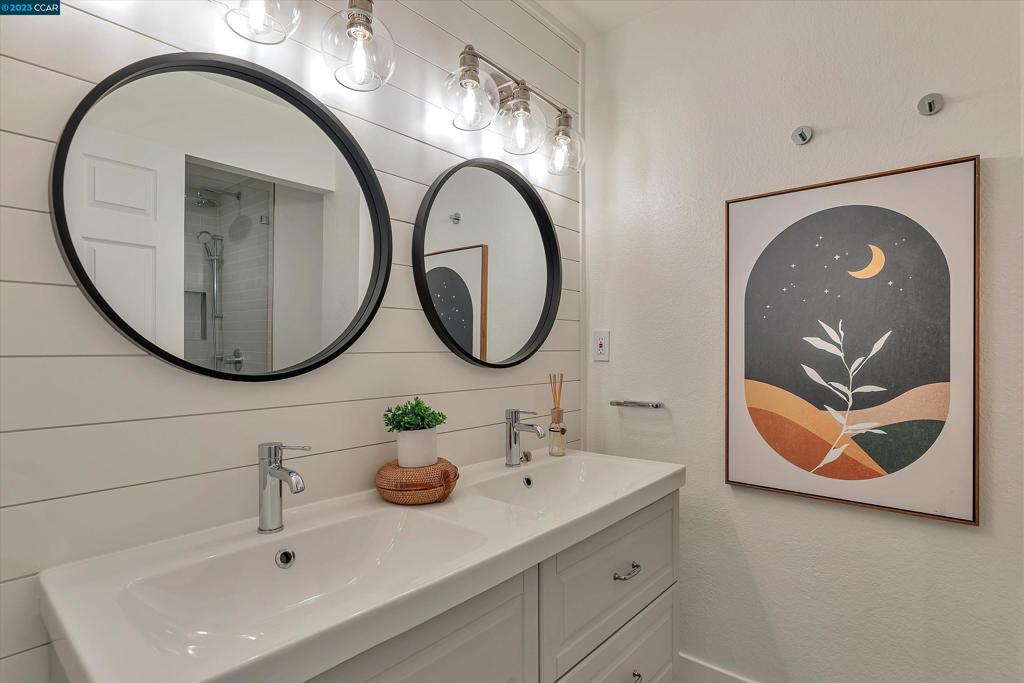 SILVERGATE - Residential