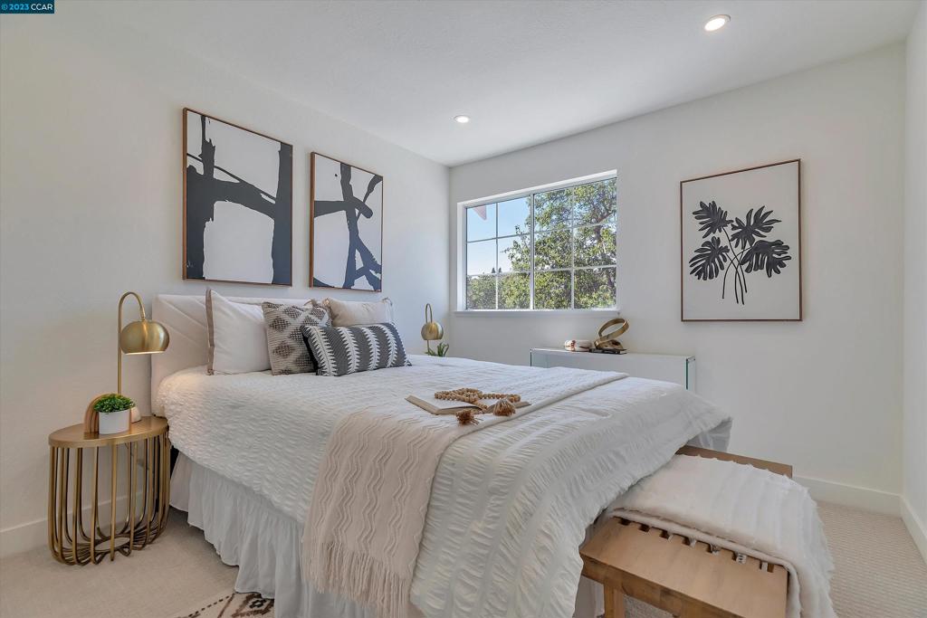 SILVERGATE - Residential