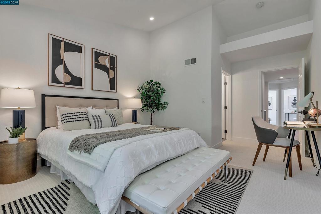 SILVERGATE - Residential