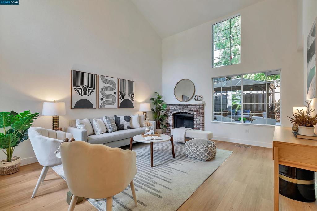 SILVERGATE - Residential