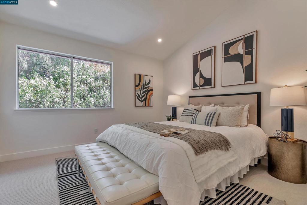 SILVERGATE - Residential