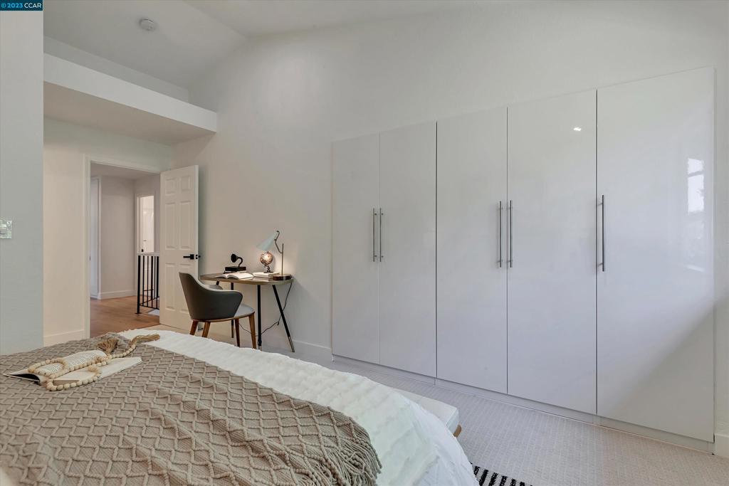 SILVERGATE - Residential