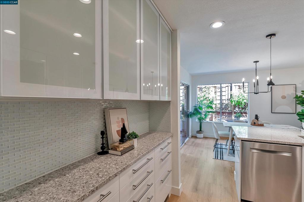 SILVERGATE - Residential