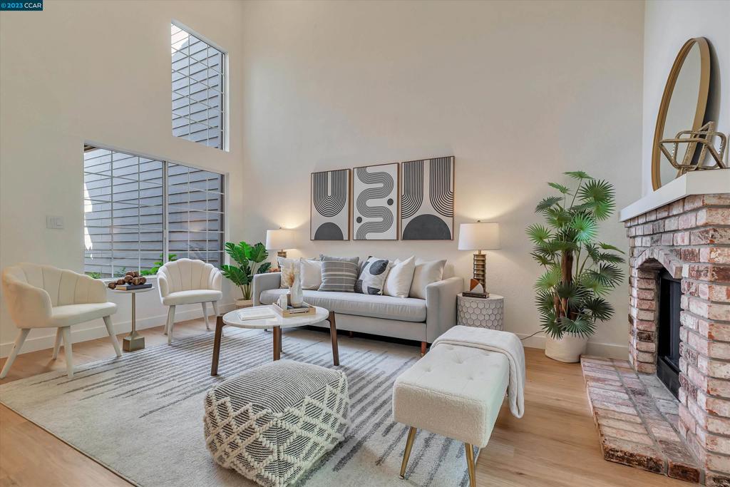 SILVERGATE - Residential