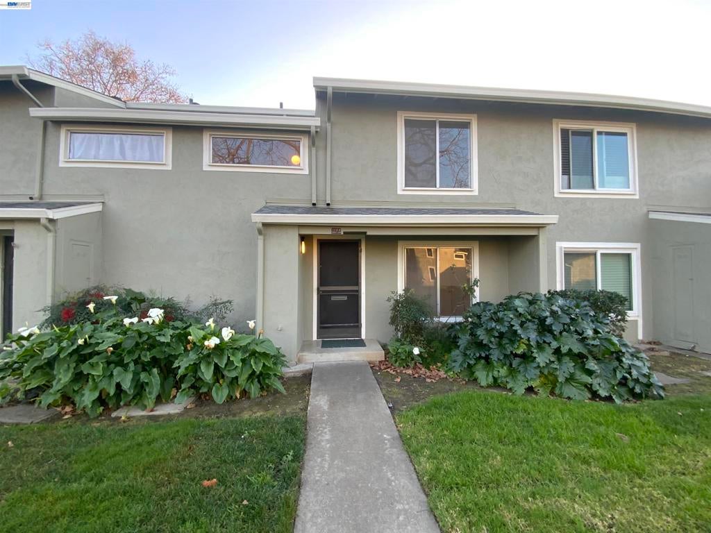 1135 Pandolfi Pl Pl