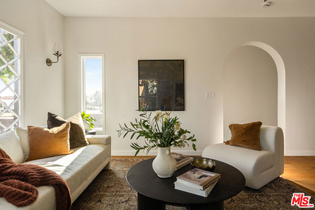 3749 W 59th Street