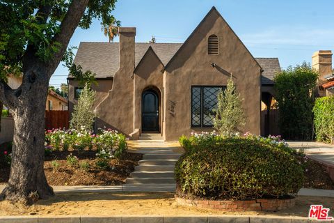 Photo of 3749 W 59th Street, Los Angeles, CA 90043 (MLS # 26775547)