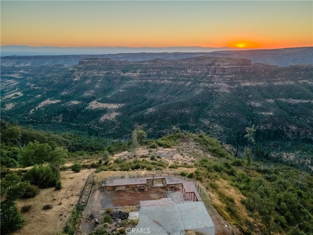 6327 W Wagstaff