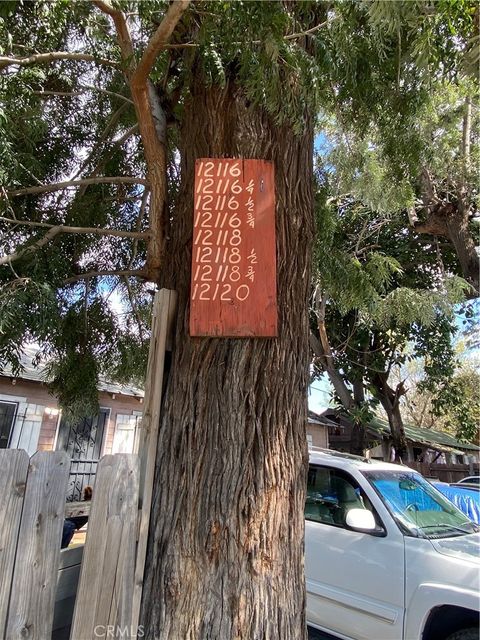 Photo of 12116 S Willowbrook Ave, Compton, CA 90222 (MLS # TR25225246) Photo of 12116 S Willowbrook Ave, Compton, CA 90222 (MLS # TR25225246)