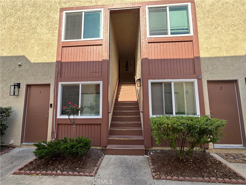 1610 W Civic Center