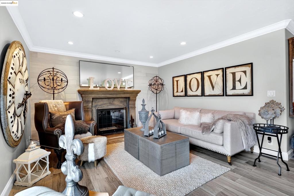 VISTA PARK - Residential